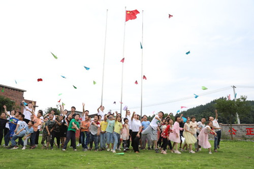 德赢ac米兰官方合作vwin:诗词启心智,国学伴童年